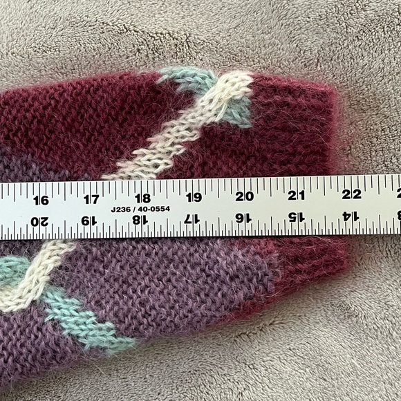 VINTAGE 80’s Argyle Design Mohair Blend Sweater Size Medium Retro Warm - Picture 11 of 12